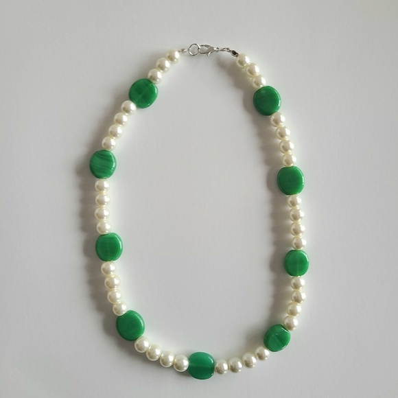Green Glass Bead And Pearl Necklace - Picture 1 of 6